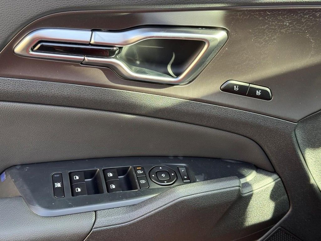 New 2026 Kia Sportage SX image 19