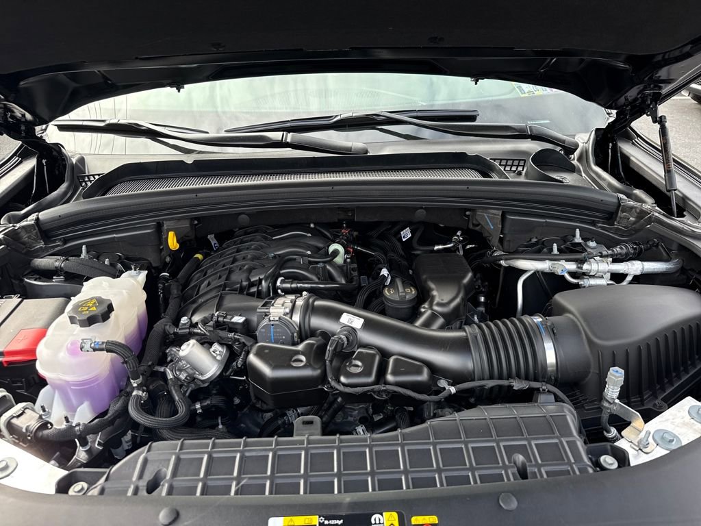 New 2025 Jeep Grand Cherokee Laredo X w/ Trailer Tow Package image 20