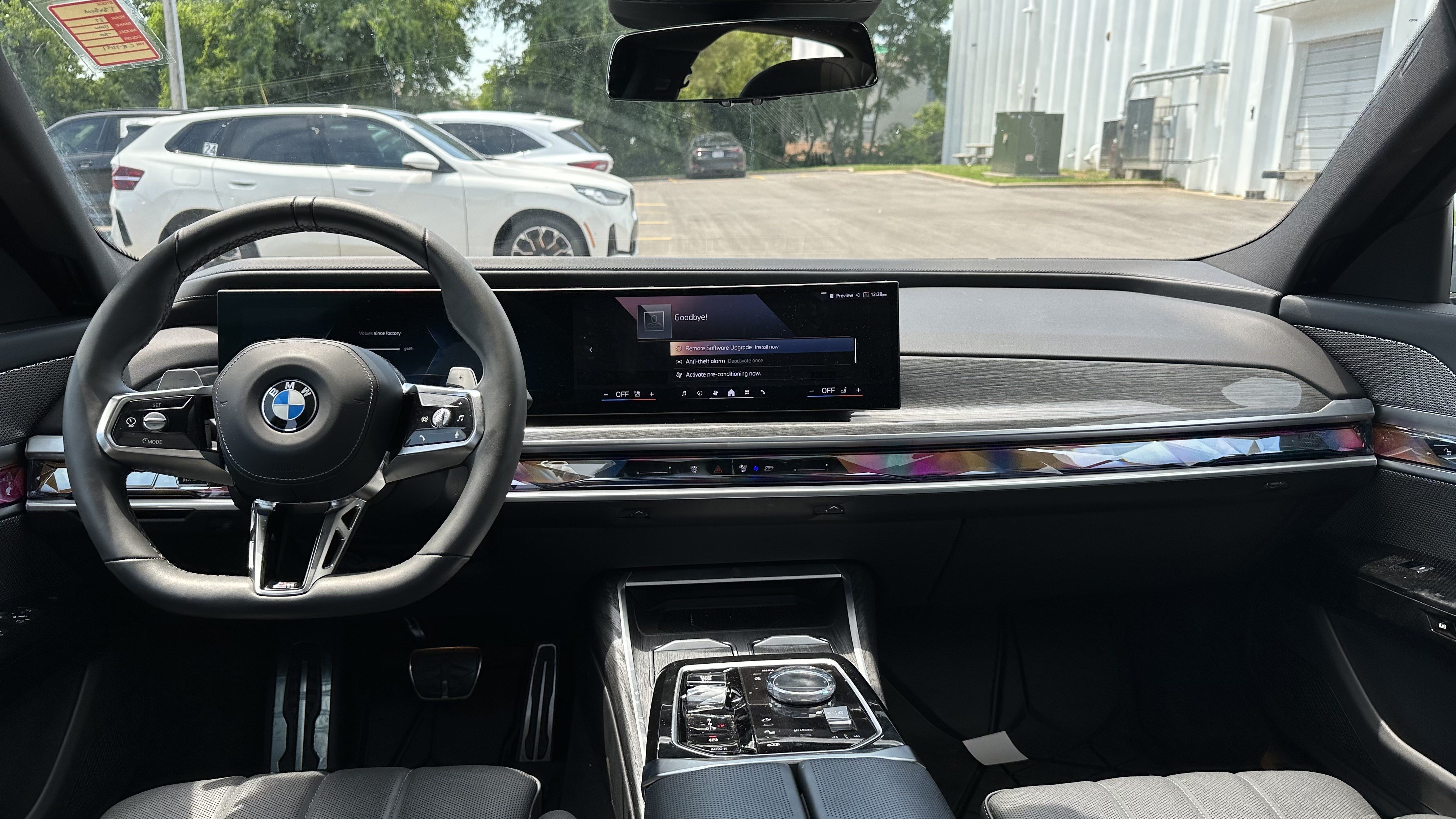 Certified 2024 BMW 760i xDrive AWD/4WD image 30