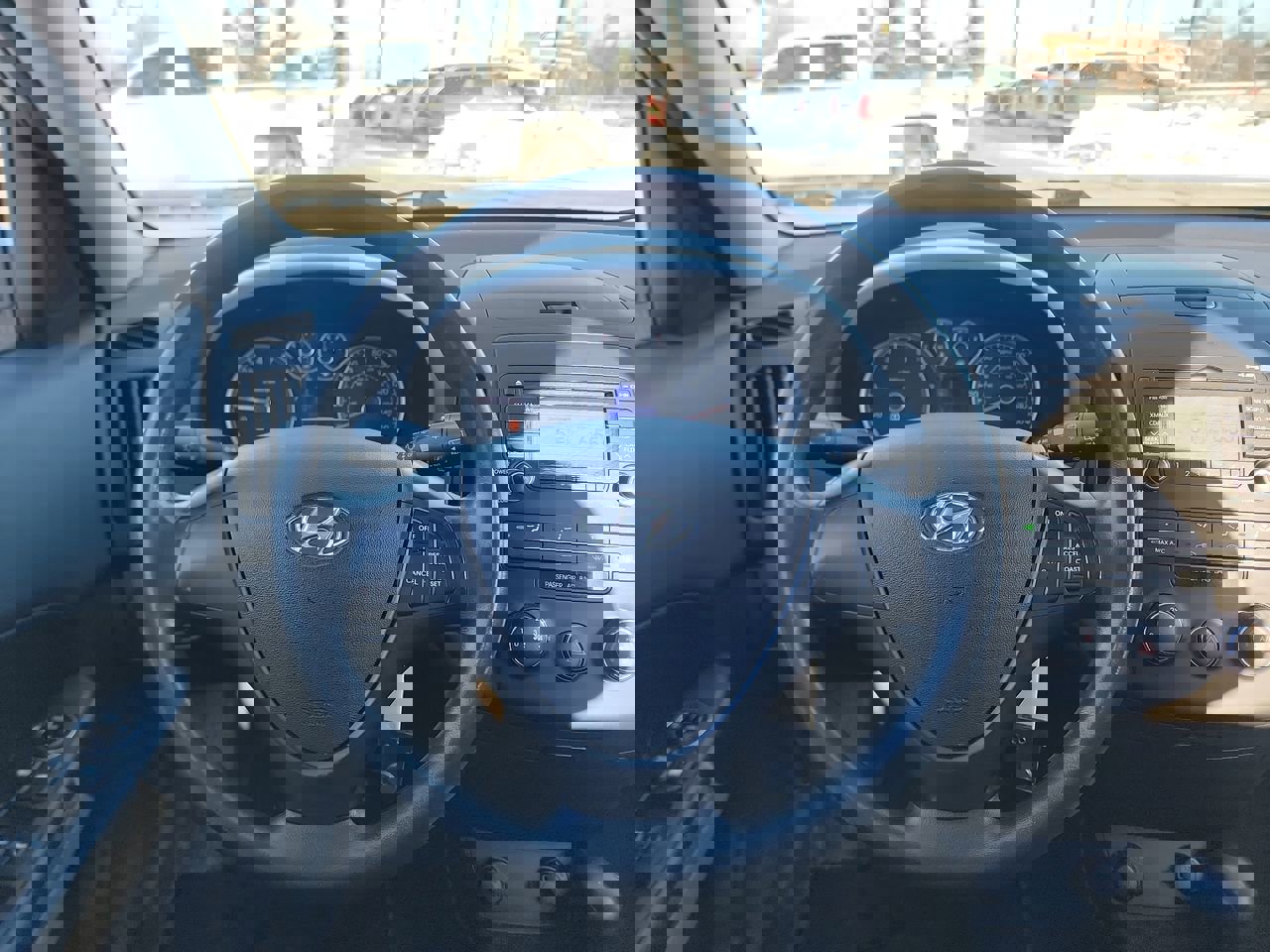 Used 2010 Hyundai Elantra GLS image 14