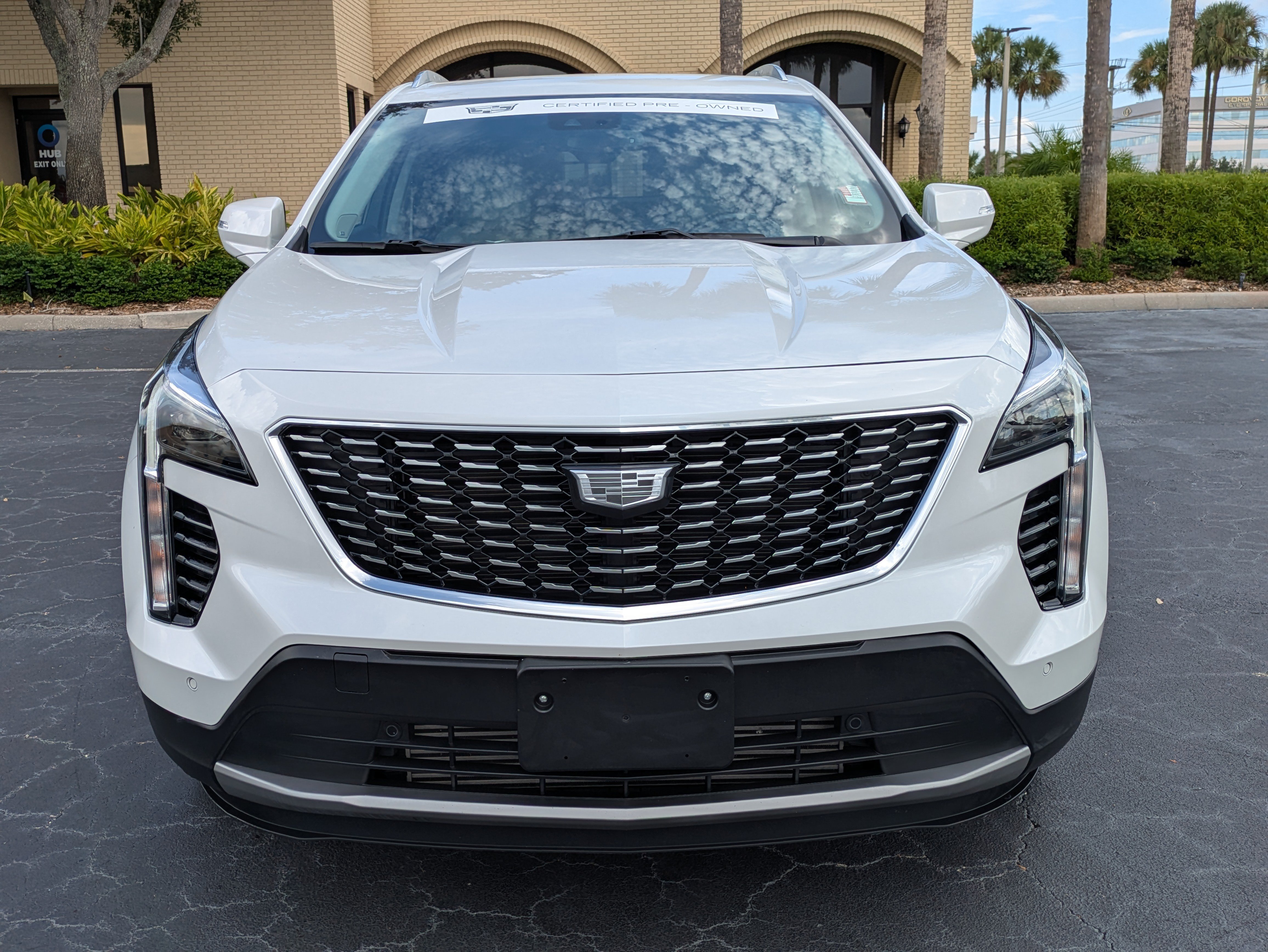 Used 2023 Cadillac XT4 Premium Luxury w/ LPO, Onyx Lite Package AWD/4WD image 8