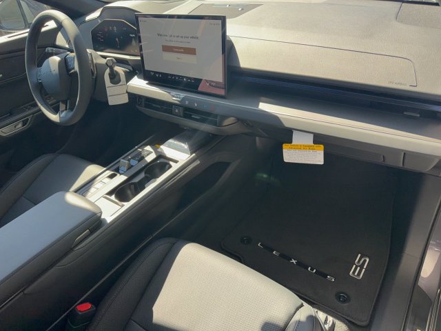New 2026 Lexus ES 350h w/ Accessory Package (Z2) FWD image 32