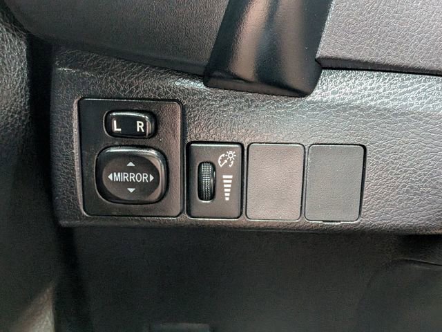 Used 2019 Toyota Corolla L image 25