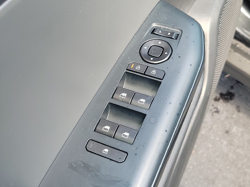 Used 2025 Kia K4 FWD image 18