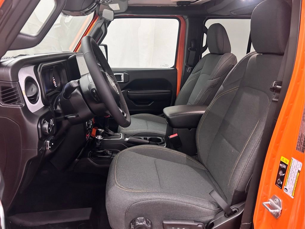 Certified 2025 Jeep Wrangler Willys image 18
