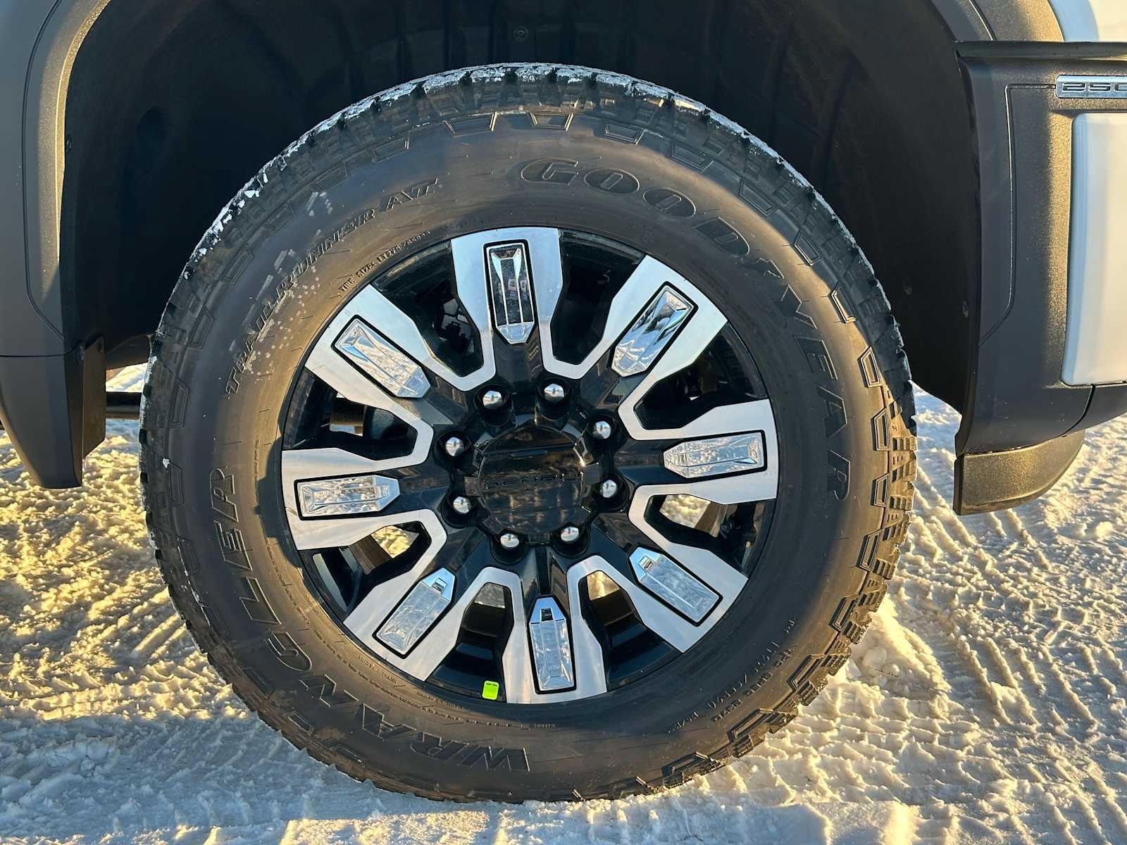 New 2026 GMC Sierra 2500 Denali image 9