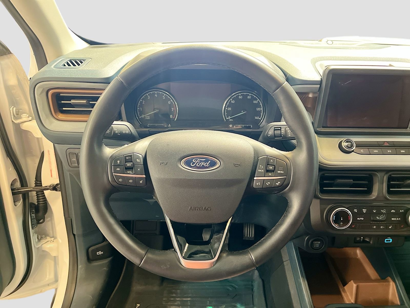 Used 2024 Ford Maverick Lariat w/ FX4 Off-Road Package AWD/4WD image 11