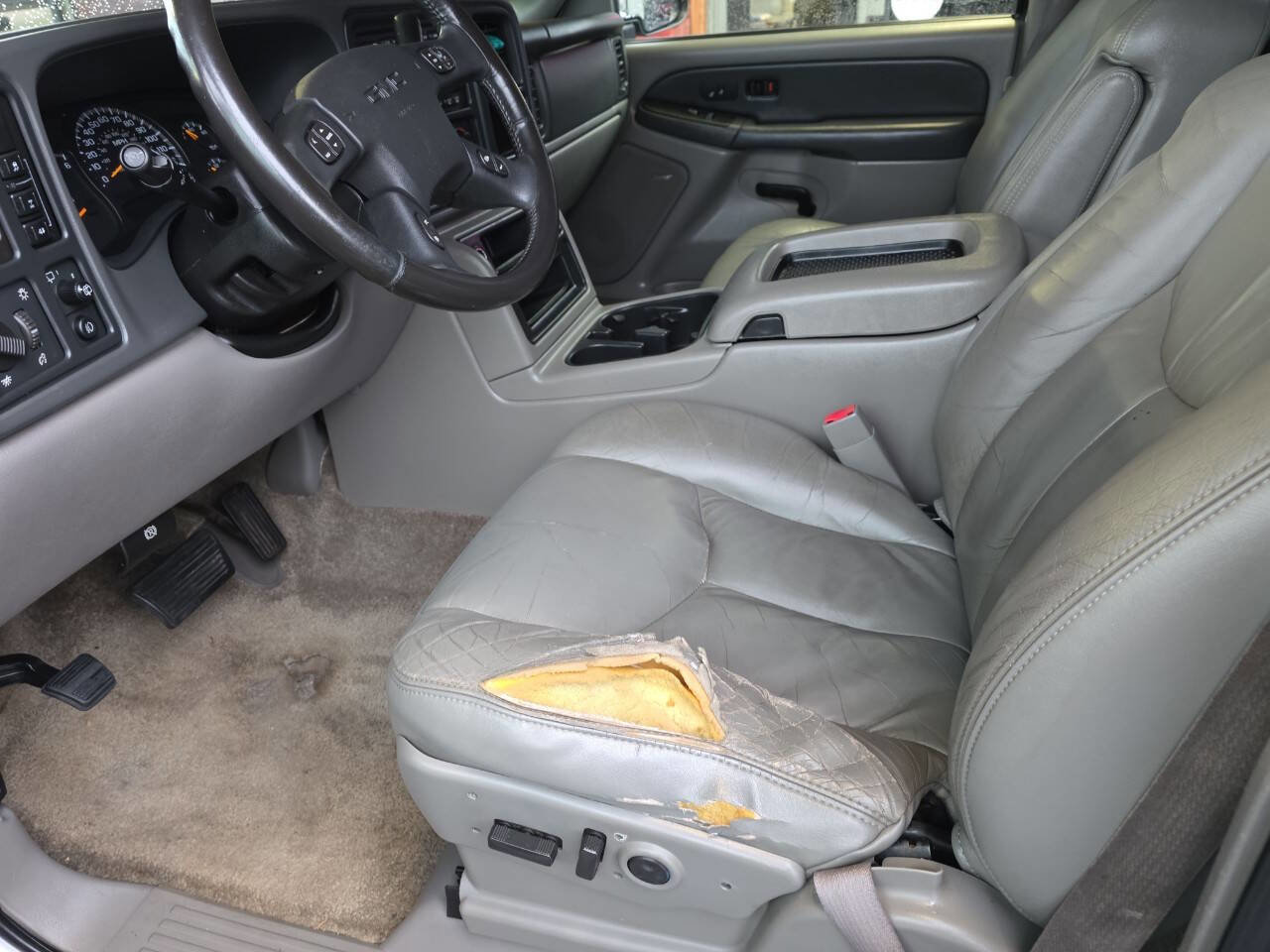 Used 2003 GMC Yukon SLT w/ 1SD Preferred Equipment Group image 9