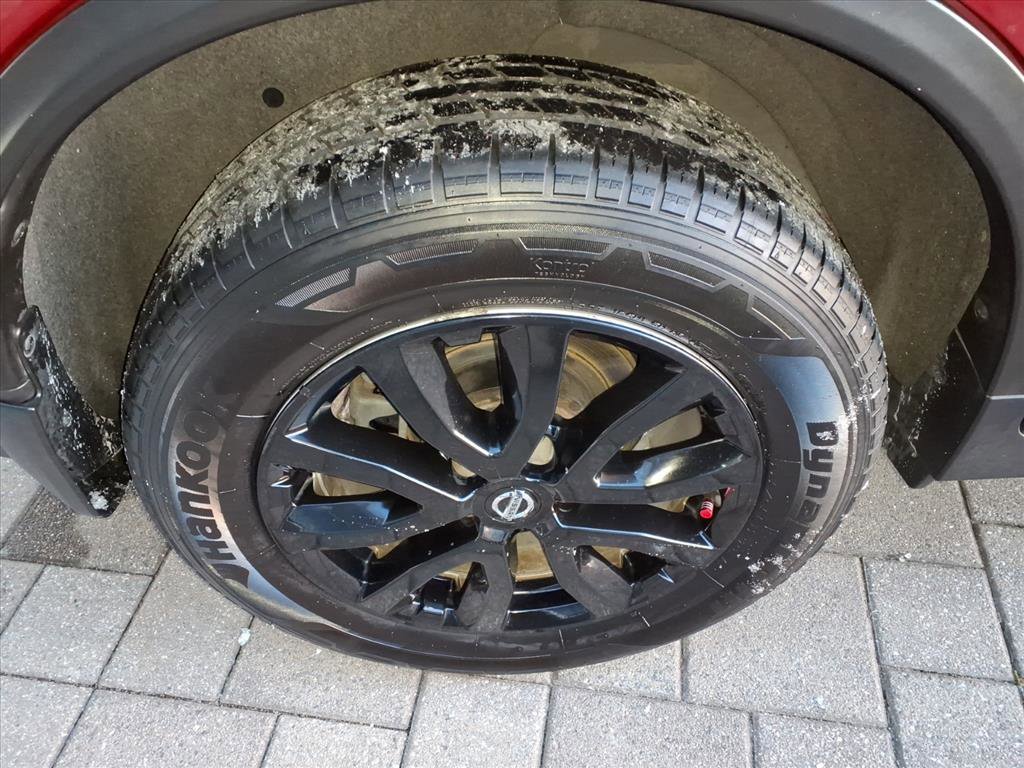 Used 2018 Nissan Rogue SV w/ Premium Package image 21