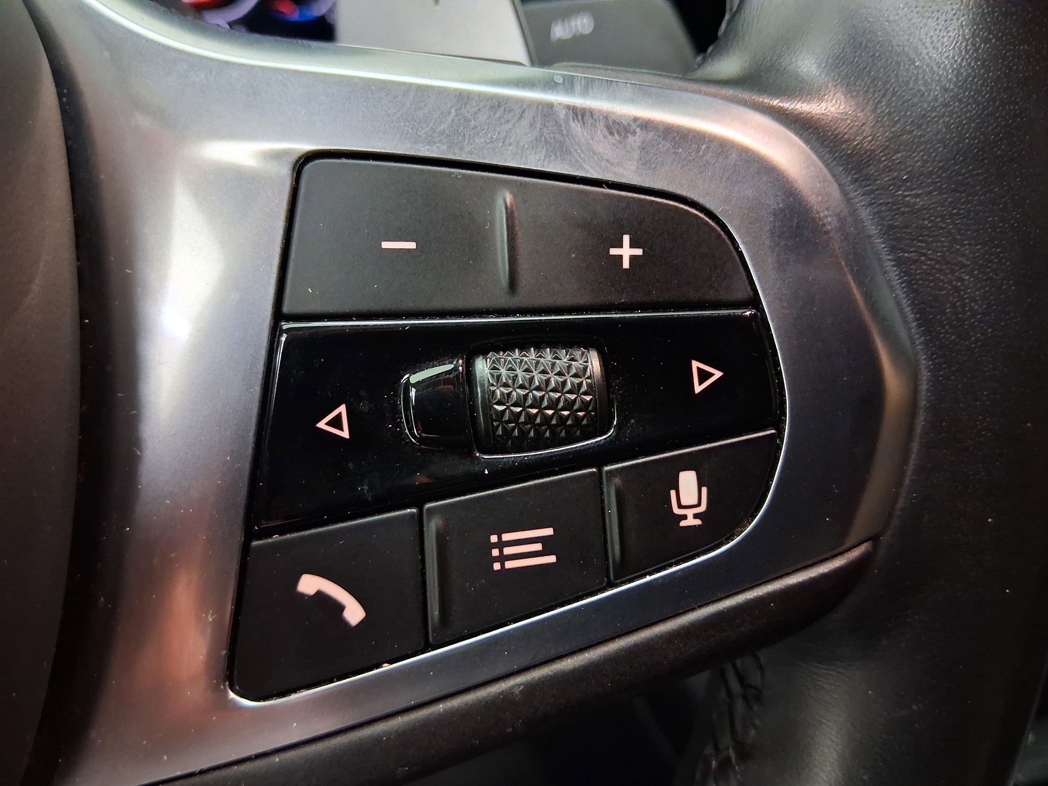 Used 2020 BMW 330i Sedan w/ Convenience Package image 25