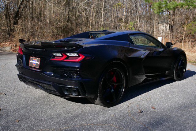 Used 2025 Chevrolet Corvette E-Ray w/ ZER Performance Package image 9