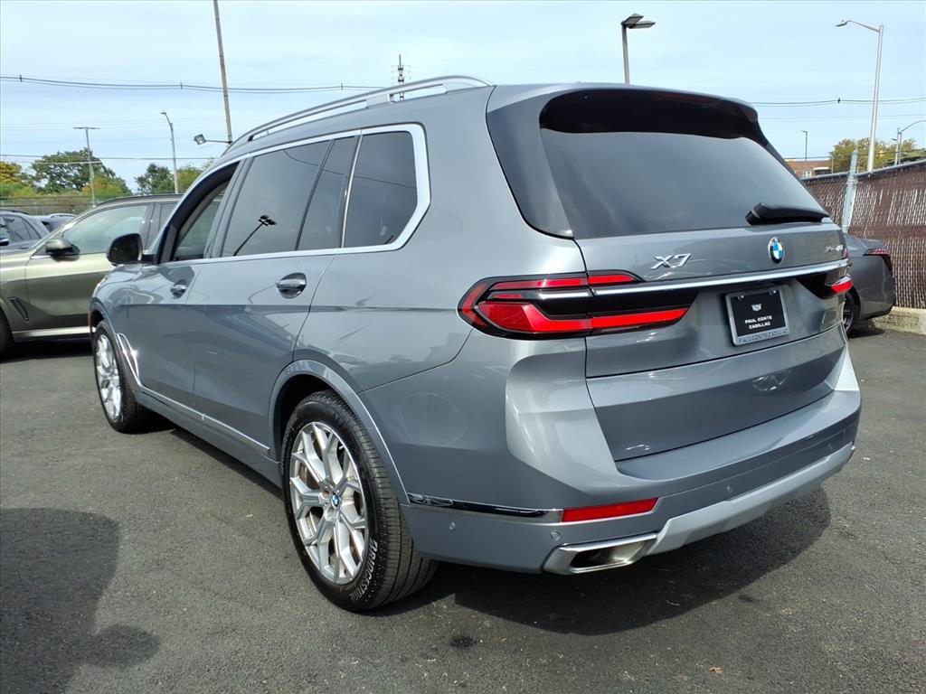 Used 2023 BMW X7 xDrive40i w/ Parking Assistance Package image 7