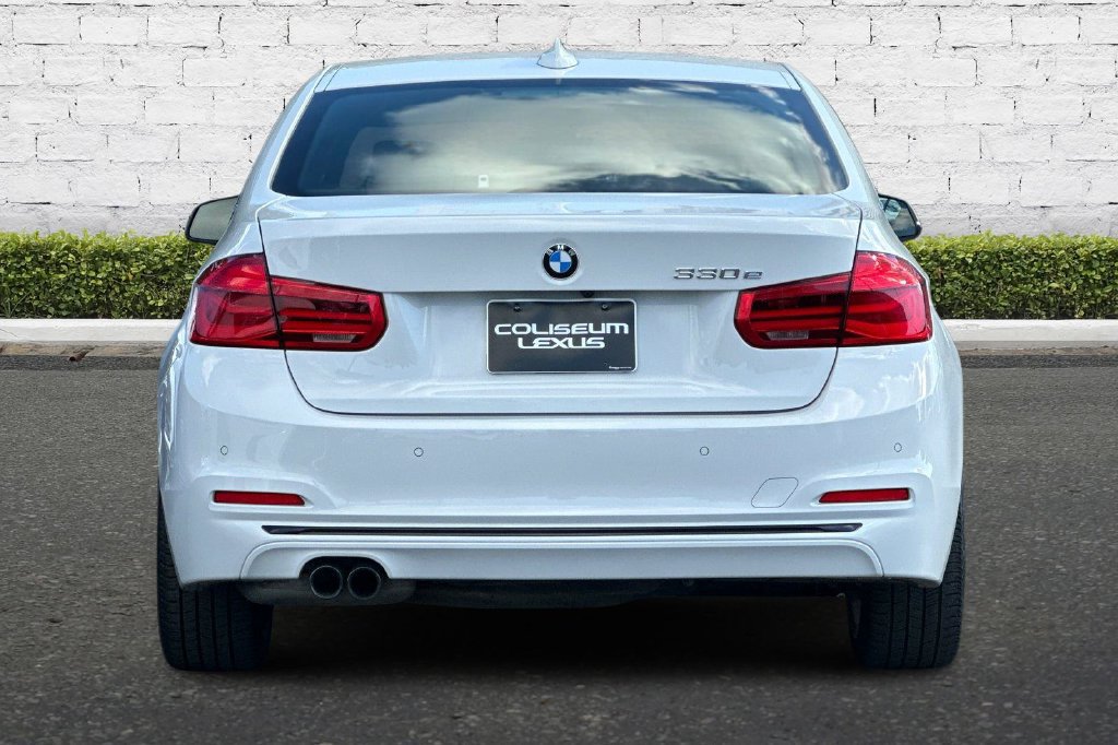 Used 2017 BMW 330e RWD image 5