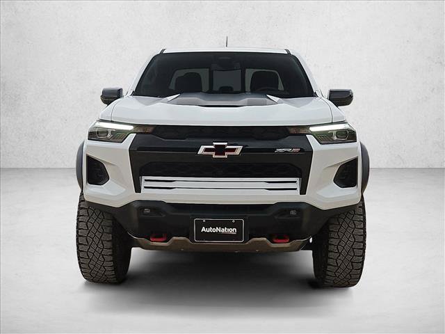 Used 2024 Chevrolet Colorado ZR2 w/ Technology Package AWD/4WD image 2