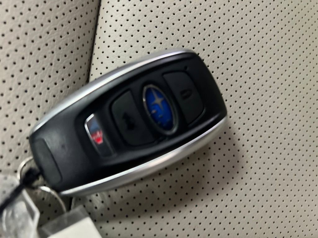 Used 2022 Subaru Impreza 2.0i Limited w/ Popular Package #2 image 33