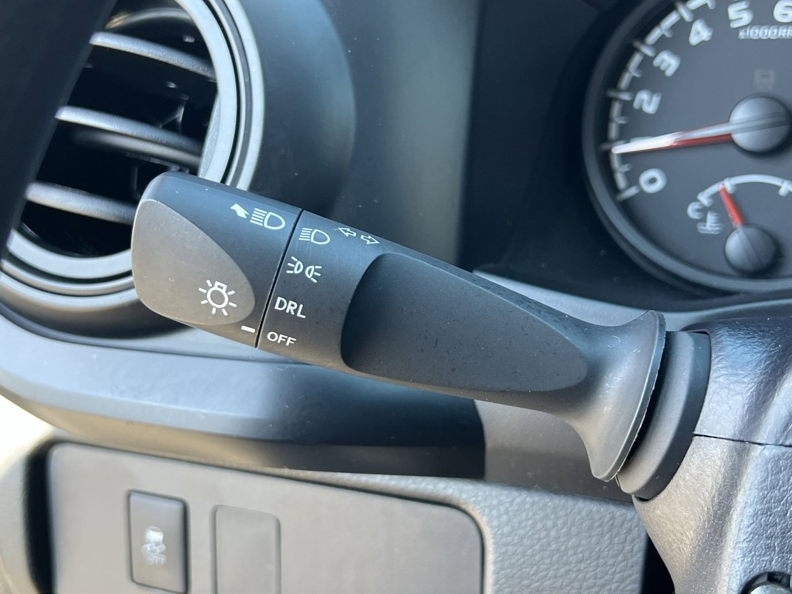 Used 2023 Toyota Tacoma SR image 32