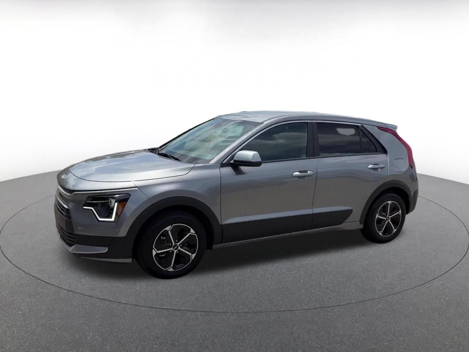 Used 2026 Kia Niro LX FWD image 7