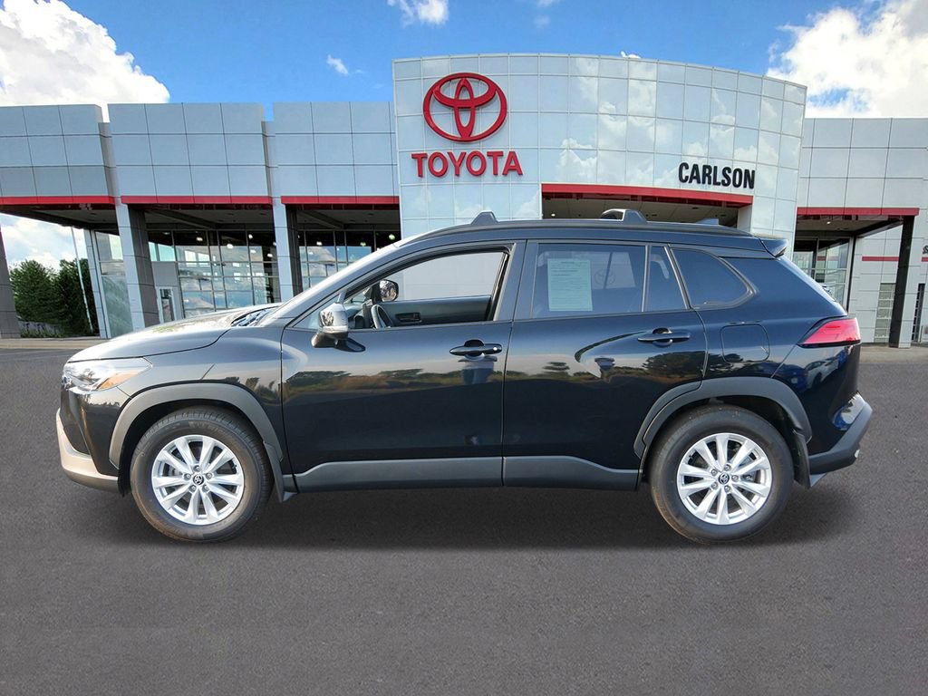 Certified 2024 Toyota Corolla Cross LE AWD/4WD image 7