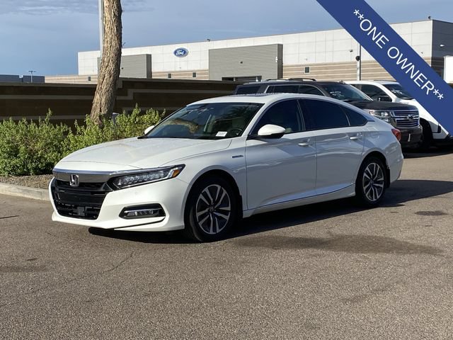 Used 2018 Honda Accord Touring image 2