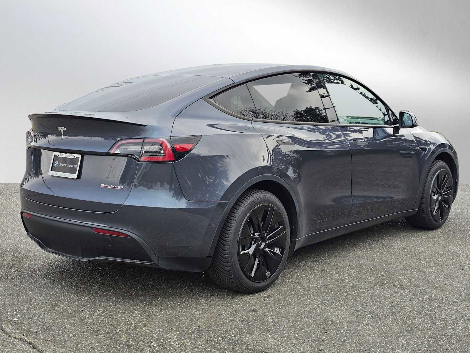 Used 2020 Tesla Model Y Long Range image 3