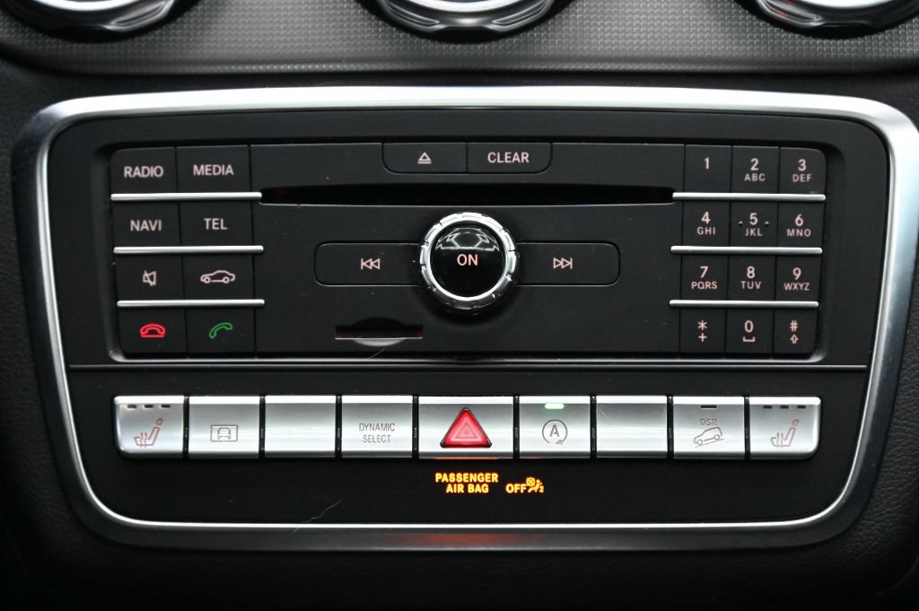 Used 2019 Mercedes-Benz GLA 250 4MATIC image 32