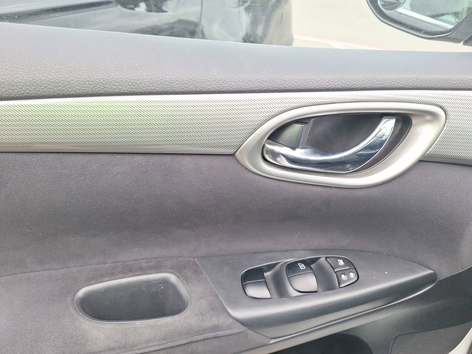 Used 2014 Nissan Sentra SR w/ SR Driver Package image 18