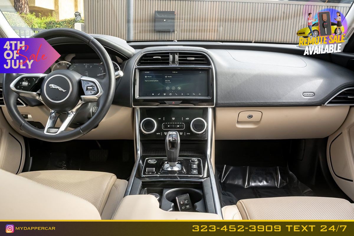 Used 2020 Jaguar XE S RWD image 20