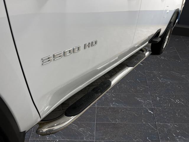 Used 2024 Chevrolet Silverado 3500 LT w/ Convenience Package image 35