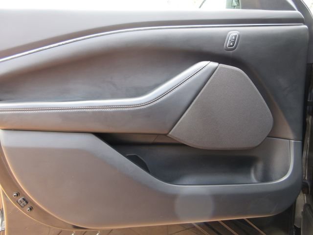 Certified 2022 Ford Mustang Mach-E Select RWD image 9
