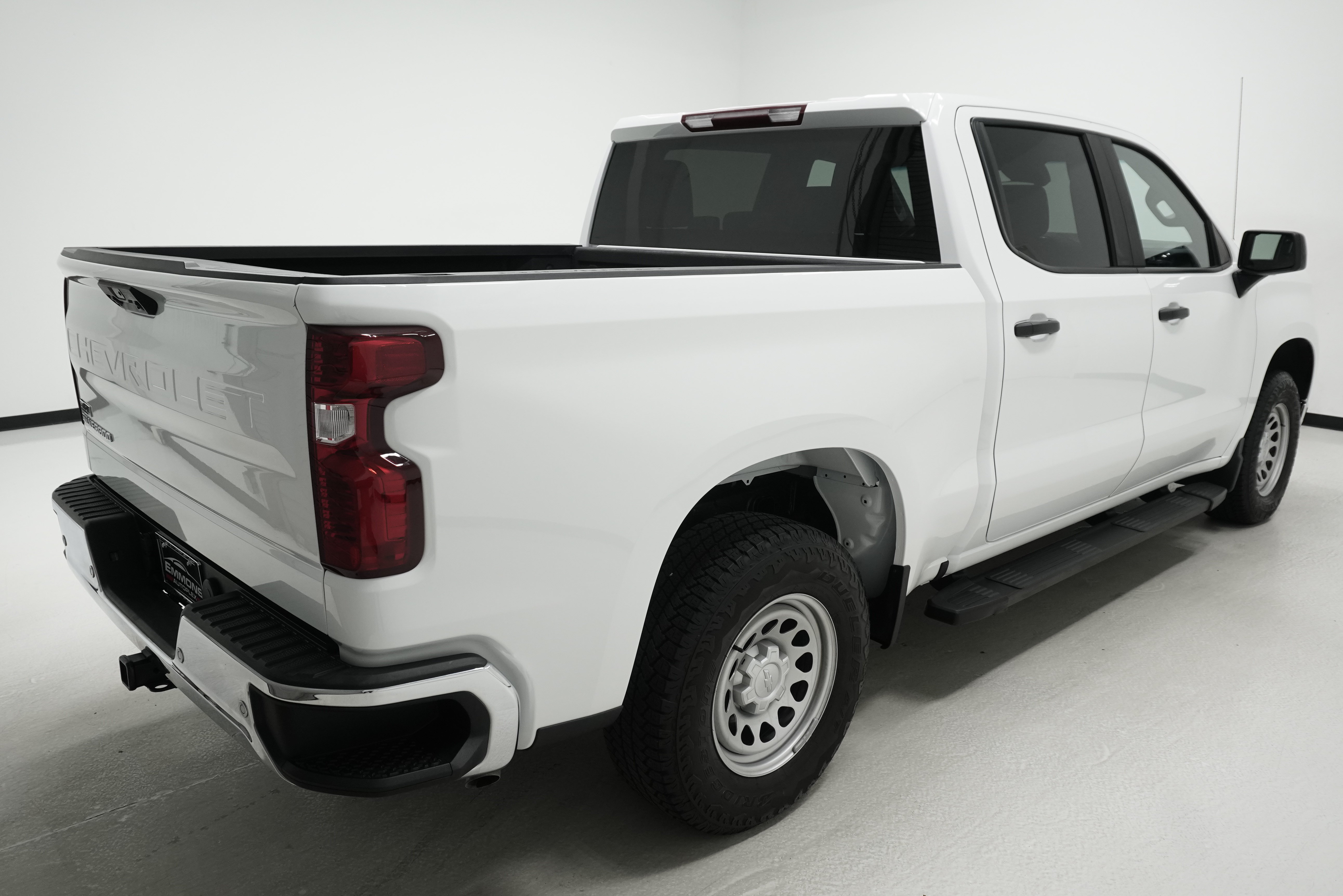 Used 2023 Chevrolet Silverado 1500 W/T w/ WT Safety Package AWD/4WD image 4