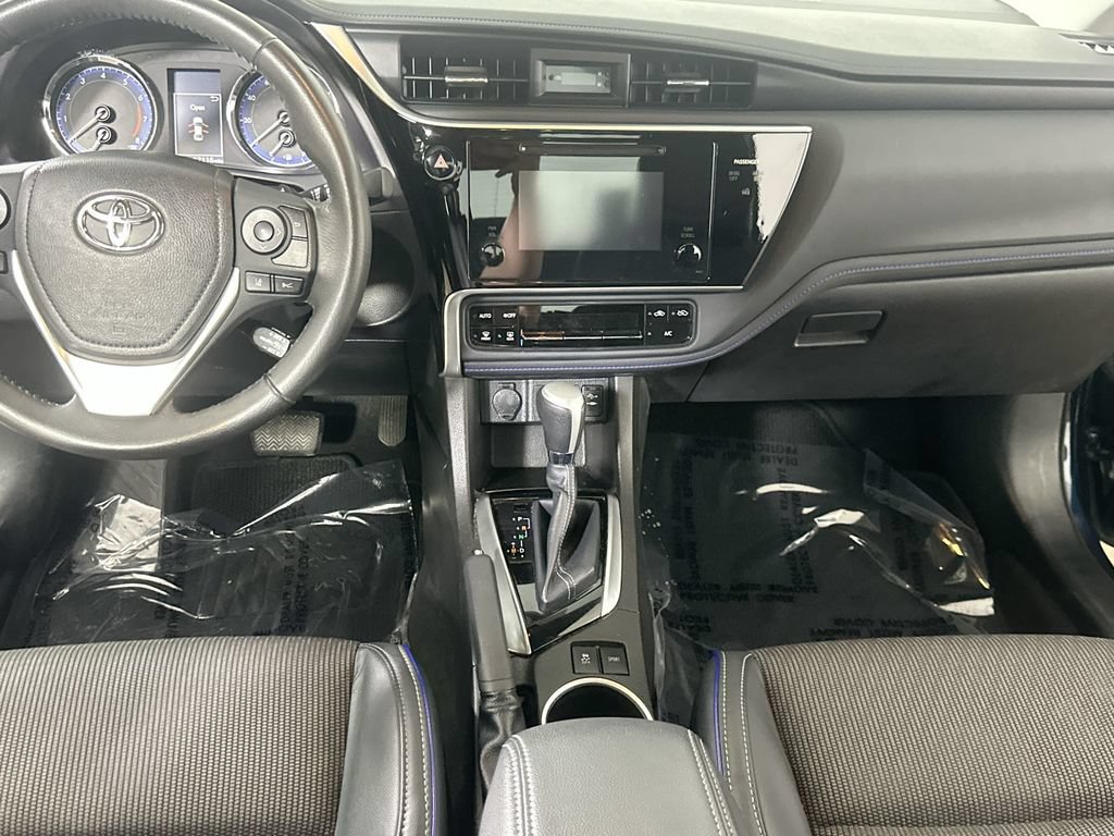 Used 2017 Toyota Corolla SE FWD image 17