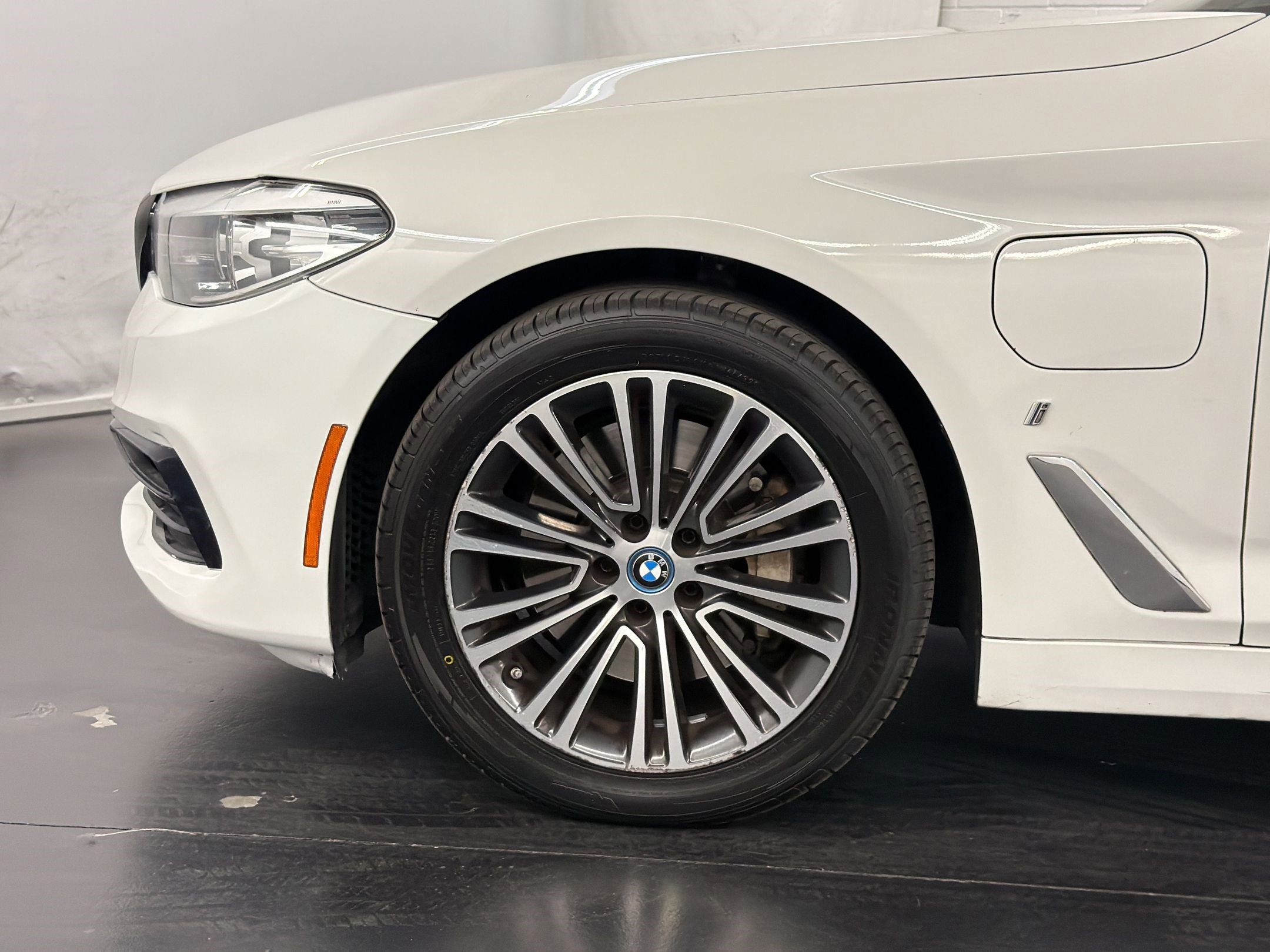 Used 2018 BMW 530e xDrive 530e xDrive iPerformance image 30