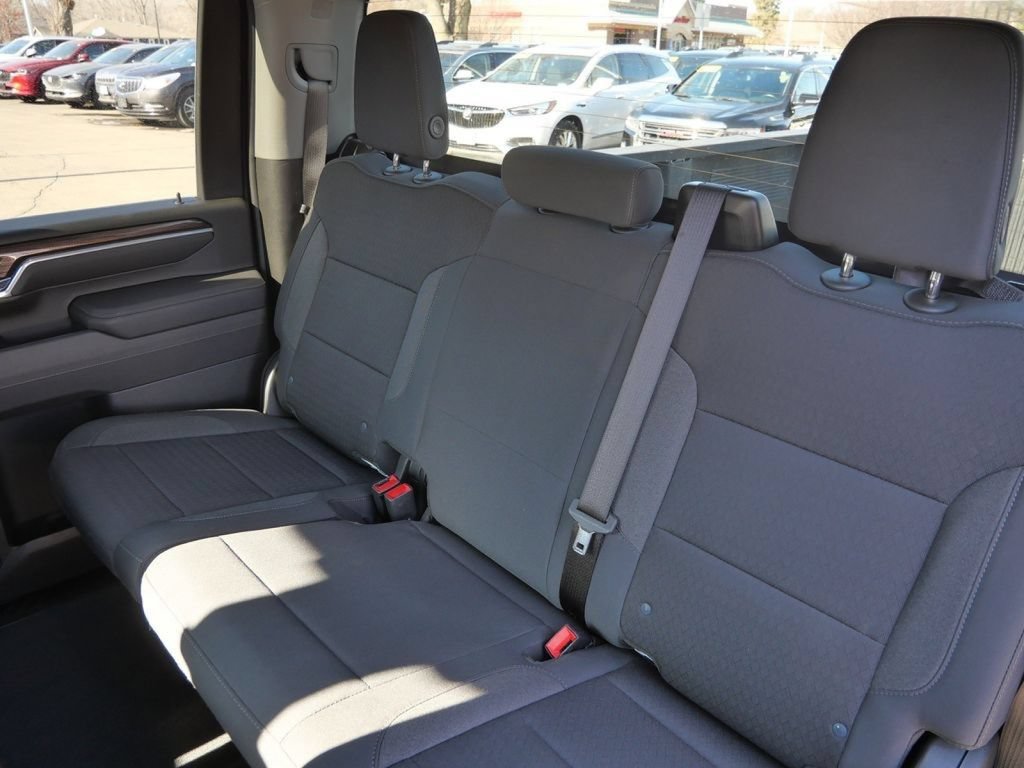 Used 2025 Chevrolet Silverado 2500 LT w/ Convenience Package AWD/4WD image 33