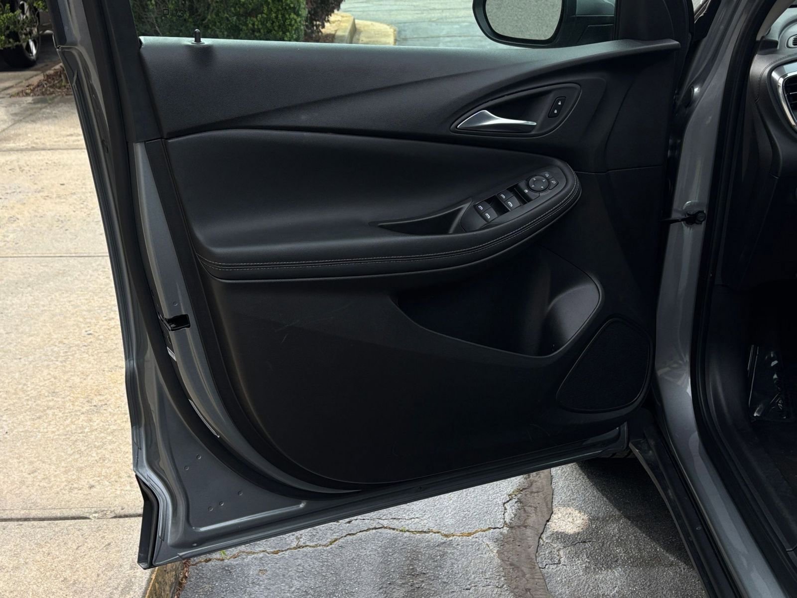 Used 2025 Buick Encore GX Preferred image 23