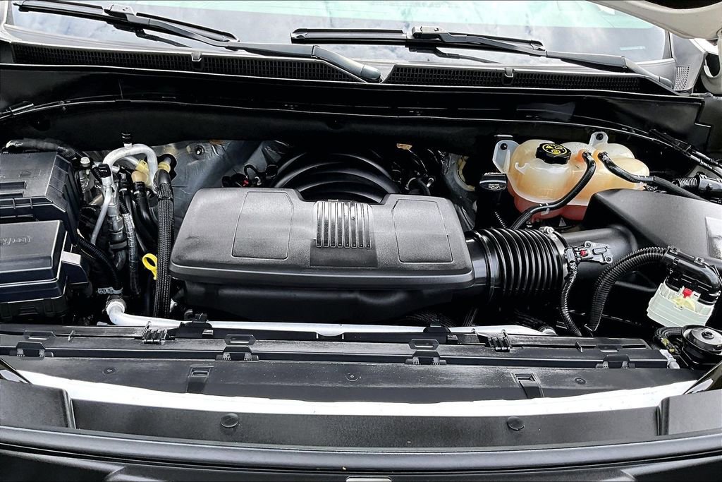 Used 2023 GMC Yukon Denali Ultimate AWD/4WD image 13