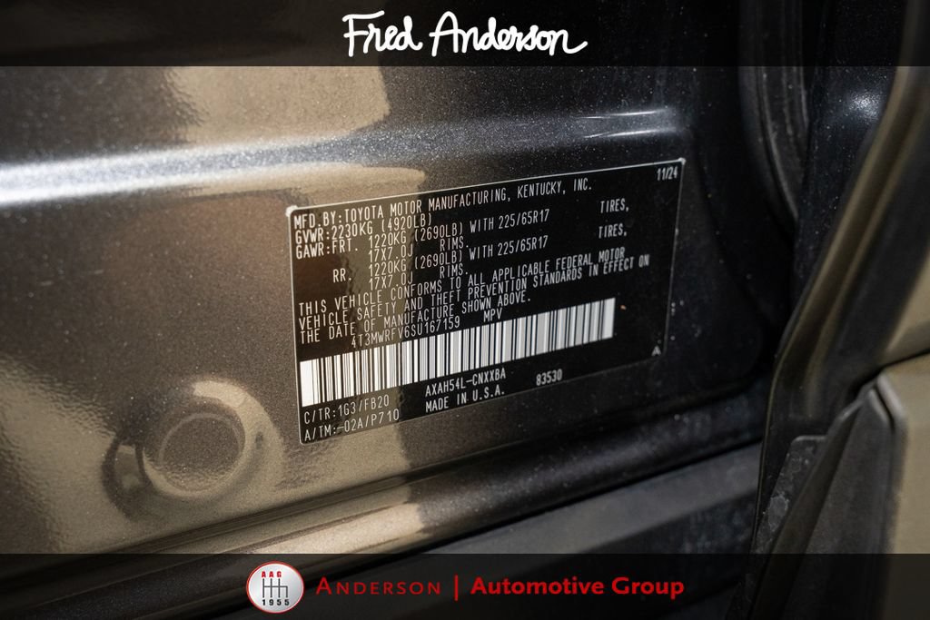 Used 2025 Toyota RAV4 LE AWD/4WD image 18
