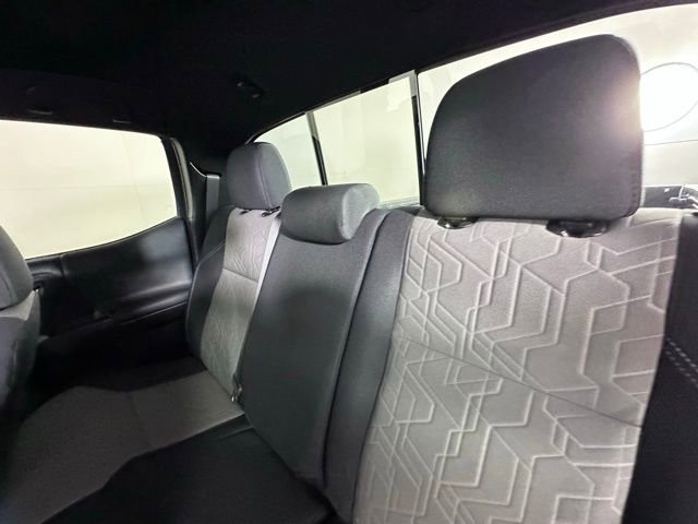 Used 2022 Toyota Tacoma TRD Sport AWD/4WD image 15
