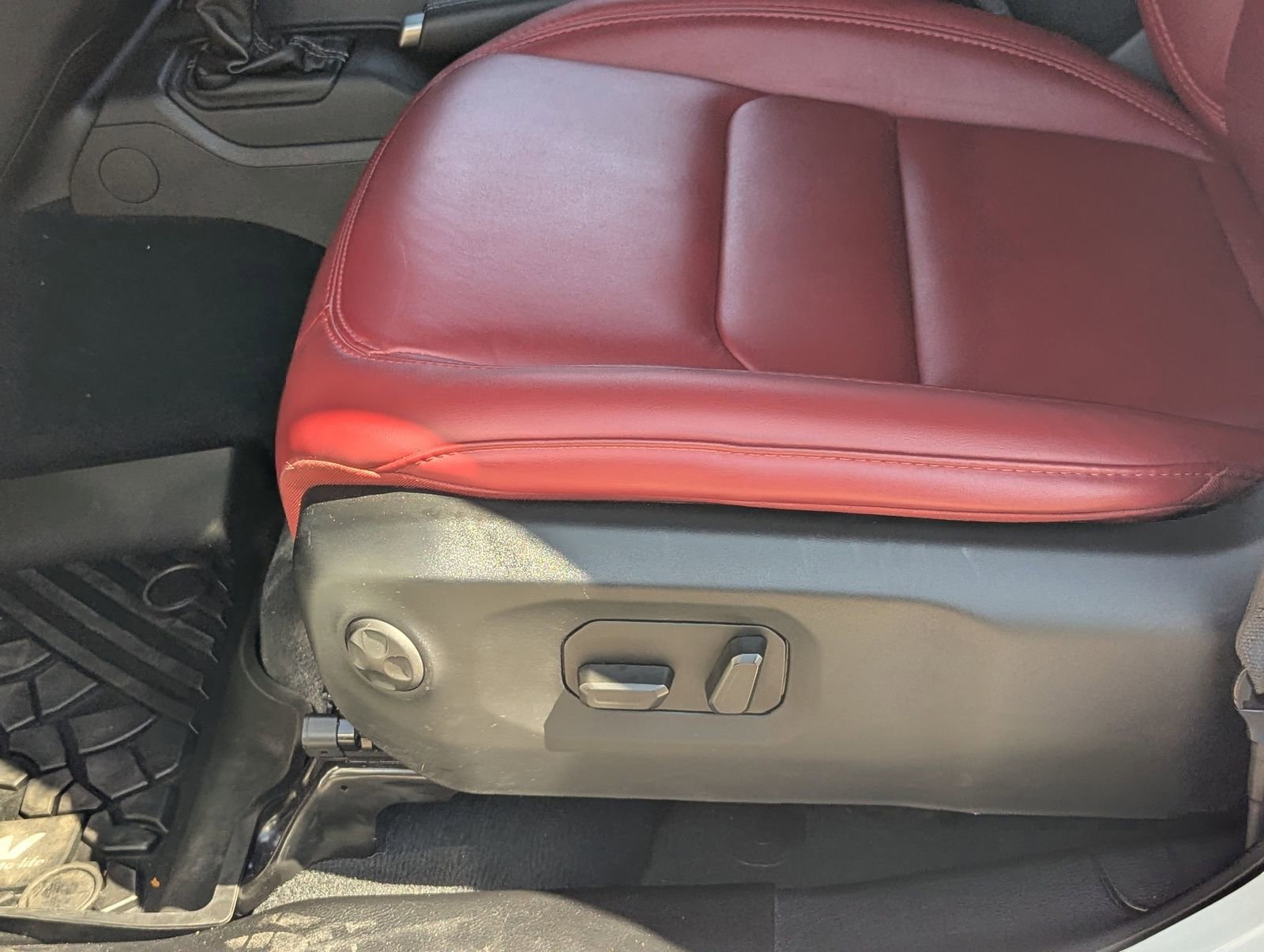 Used 2024 Jeep Wrangler Rubicon 392 image 19