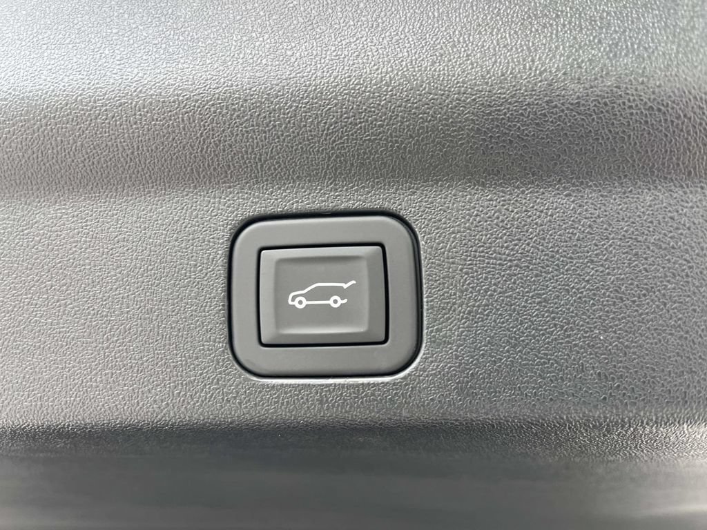 New 2026 Cadillac Escalade IQL Sport 2 w/ LPO, ONYX Package AWD/4WD image 12