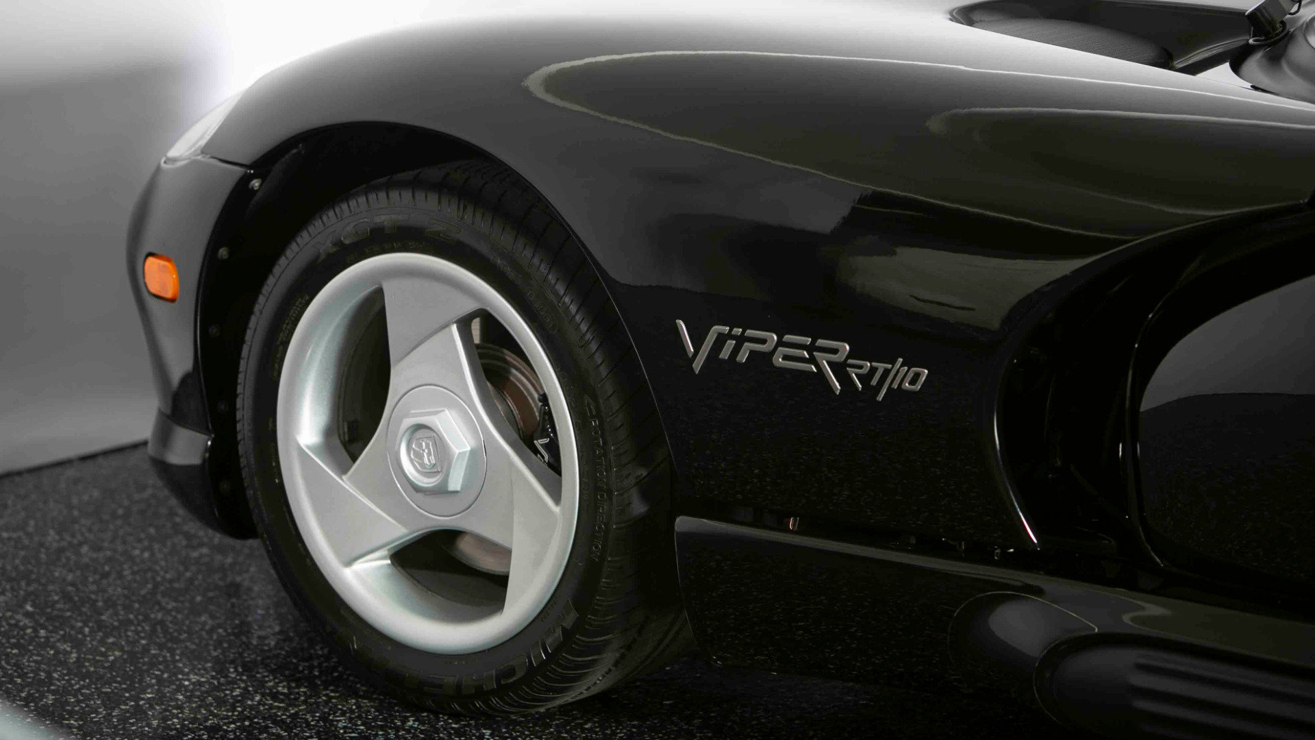 Used 1995 Dodge Viper RT/10 RWD image 61