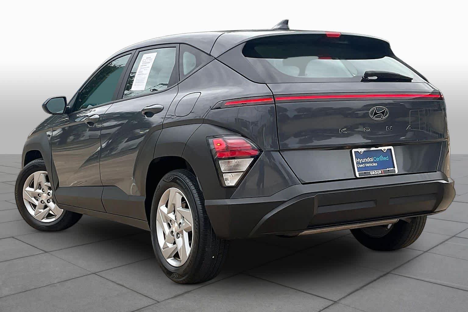 Certified 2024 Hyundai Kona SE FWD image 11