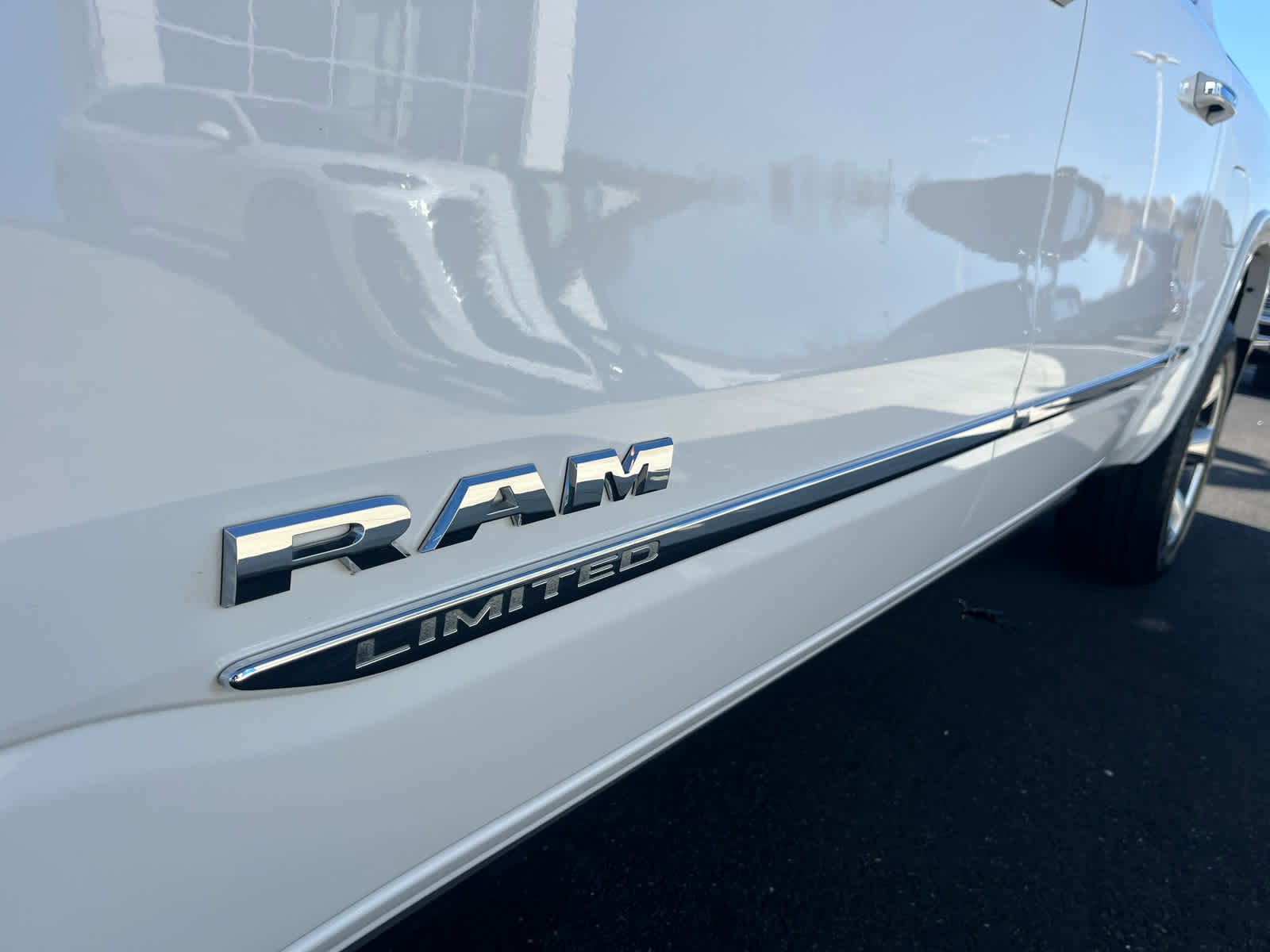 Used 2021 RAM 1500 Limited AWD/4WD image 25