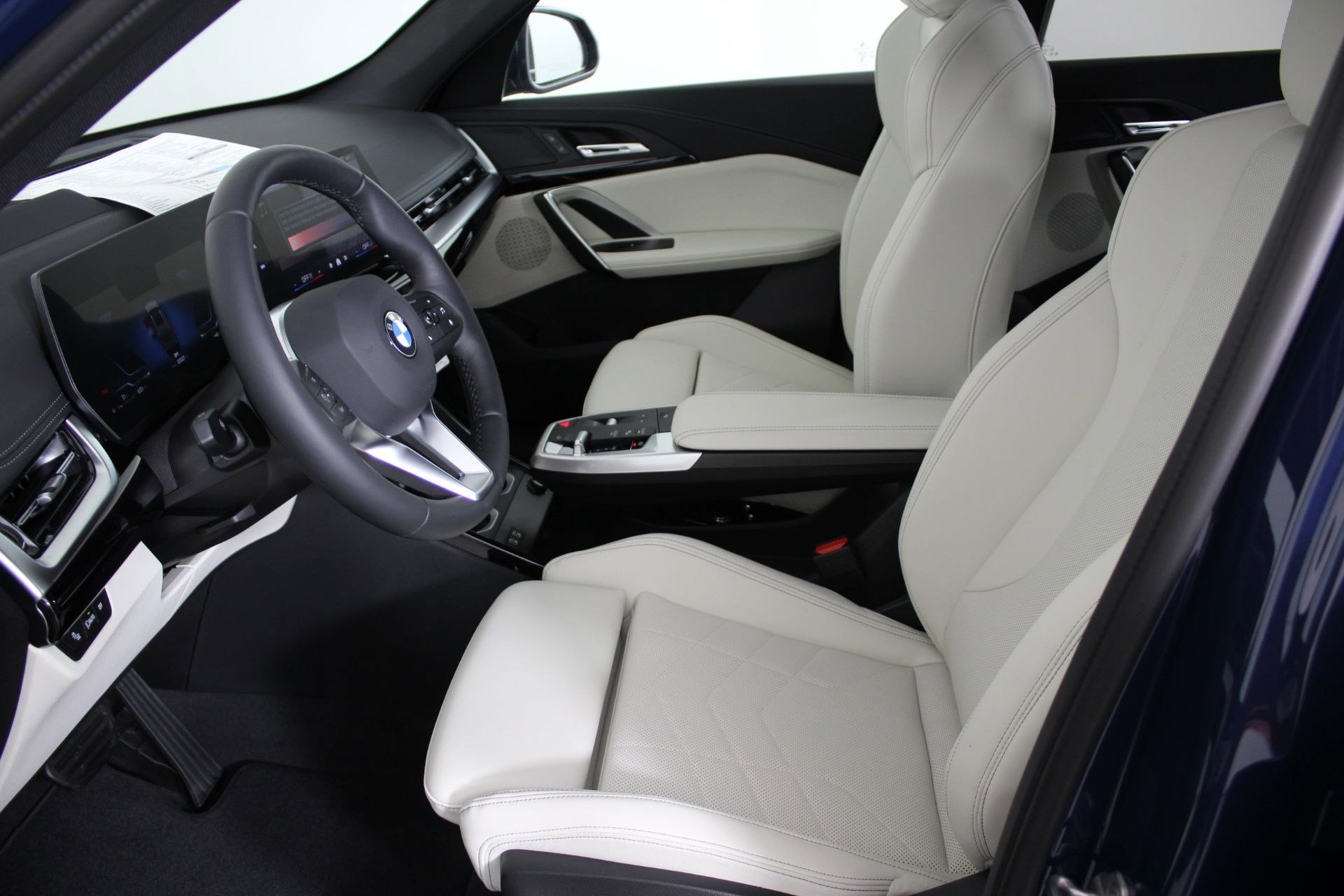 New 2026 BMW X1 xDrive28i w/ Technology Package image 5