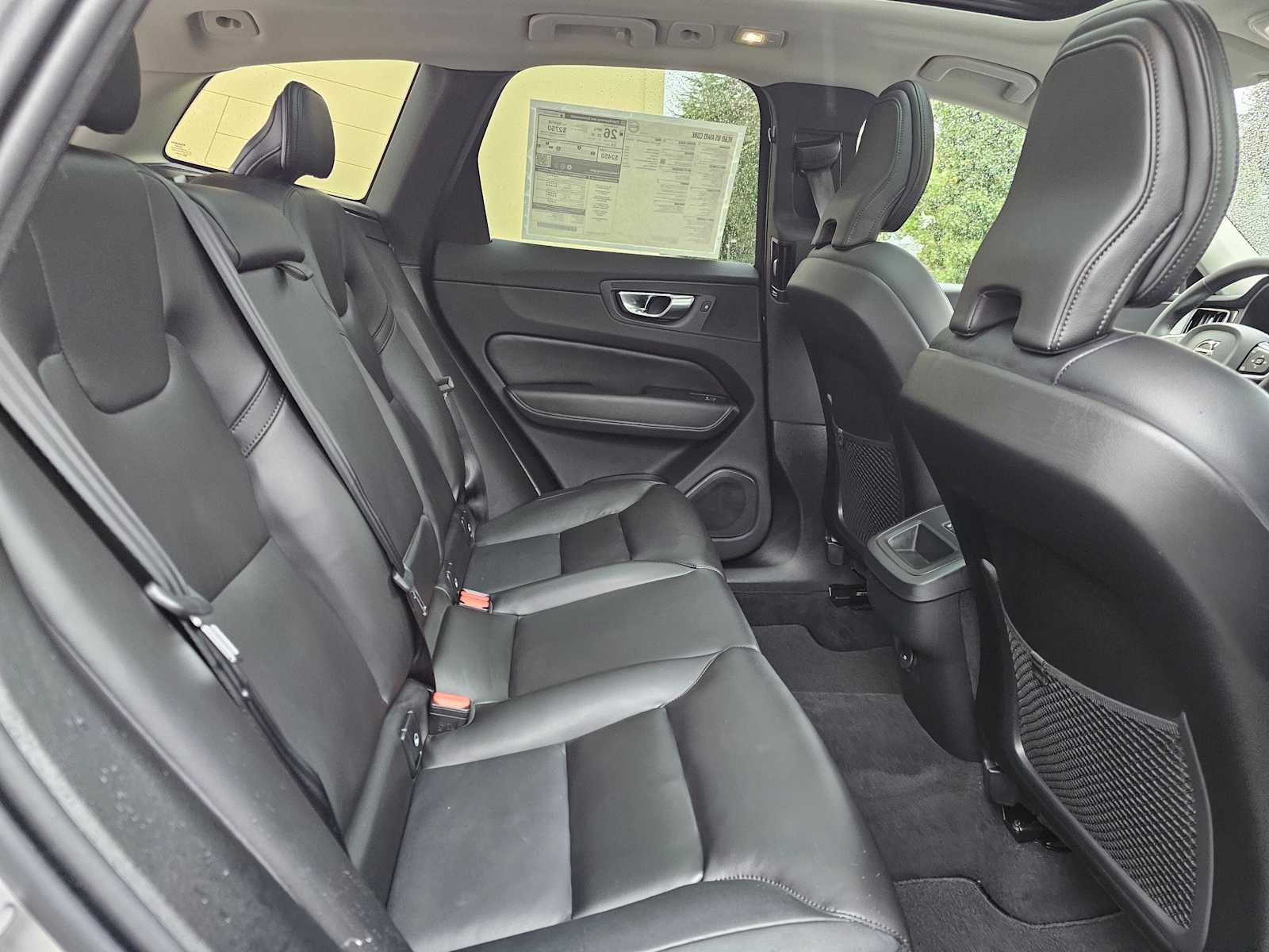 Certified 2025 Volvo XC60 B5 Core w/ Protection Package Premier image 44