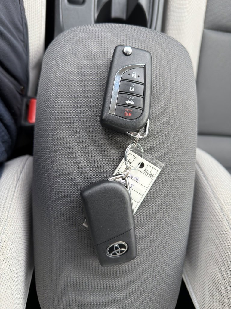 Used 2025 Toyota Corolla Hybrid Sedan image 50