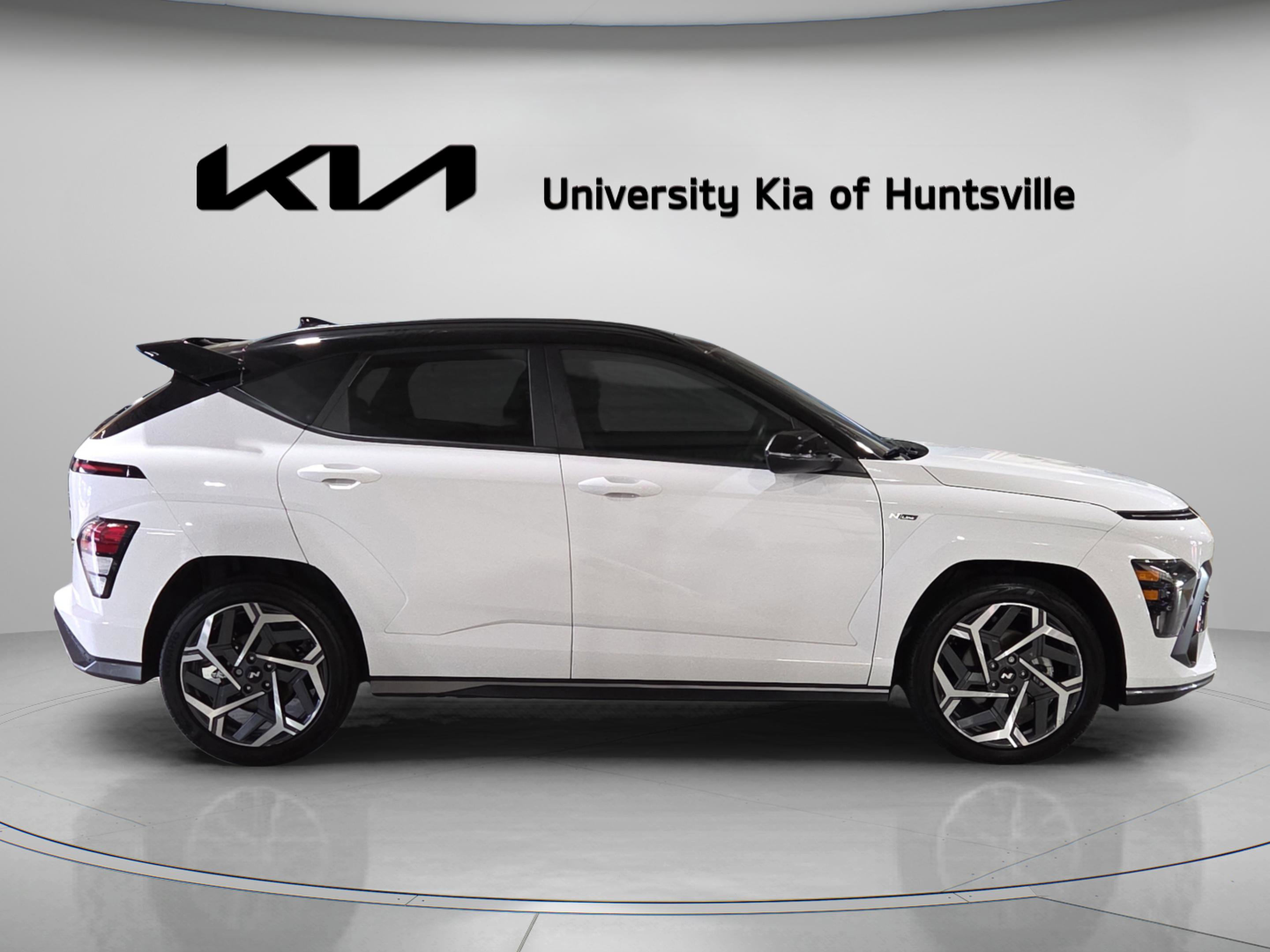 Used 2024 Hyundai Kona N Line image 3