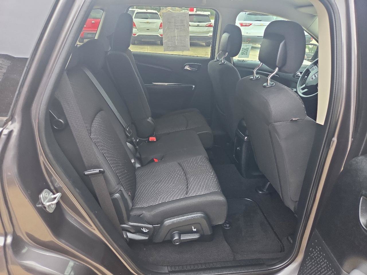 Used 2015 Dodge Journey SE w/ Quick Order Package 22F SE FWD image 13