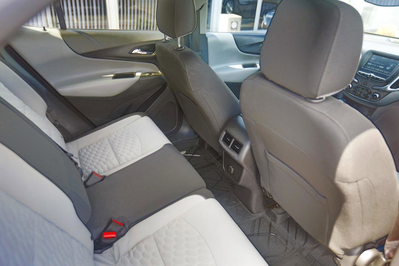 Used 2018 Chevrolet Equinox LT FWD image 18