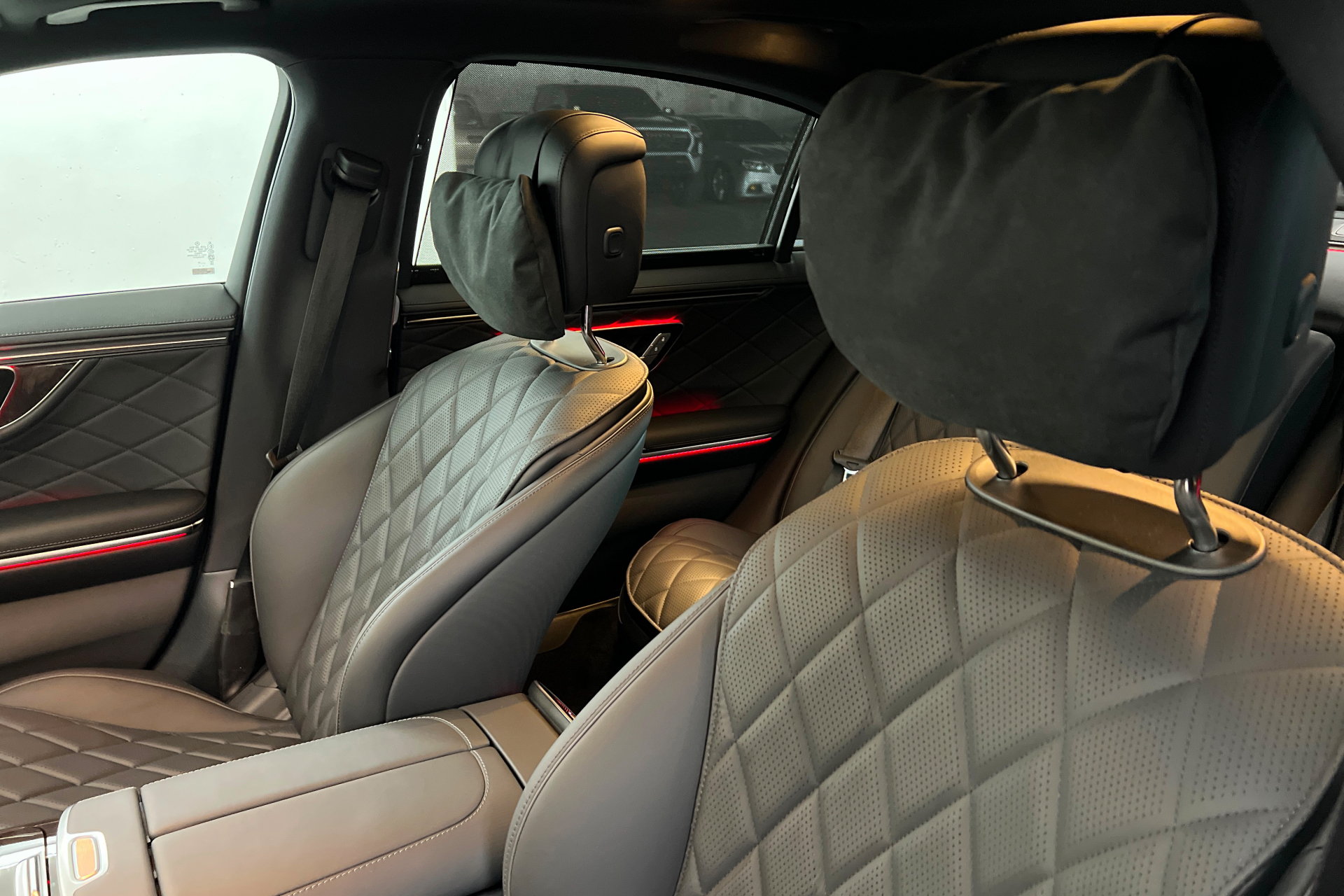 New 2027 Mercedes-Benz S 580 4MATIC Sedan image 16