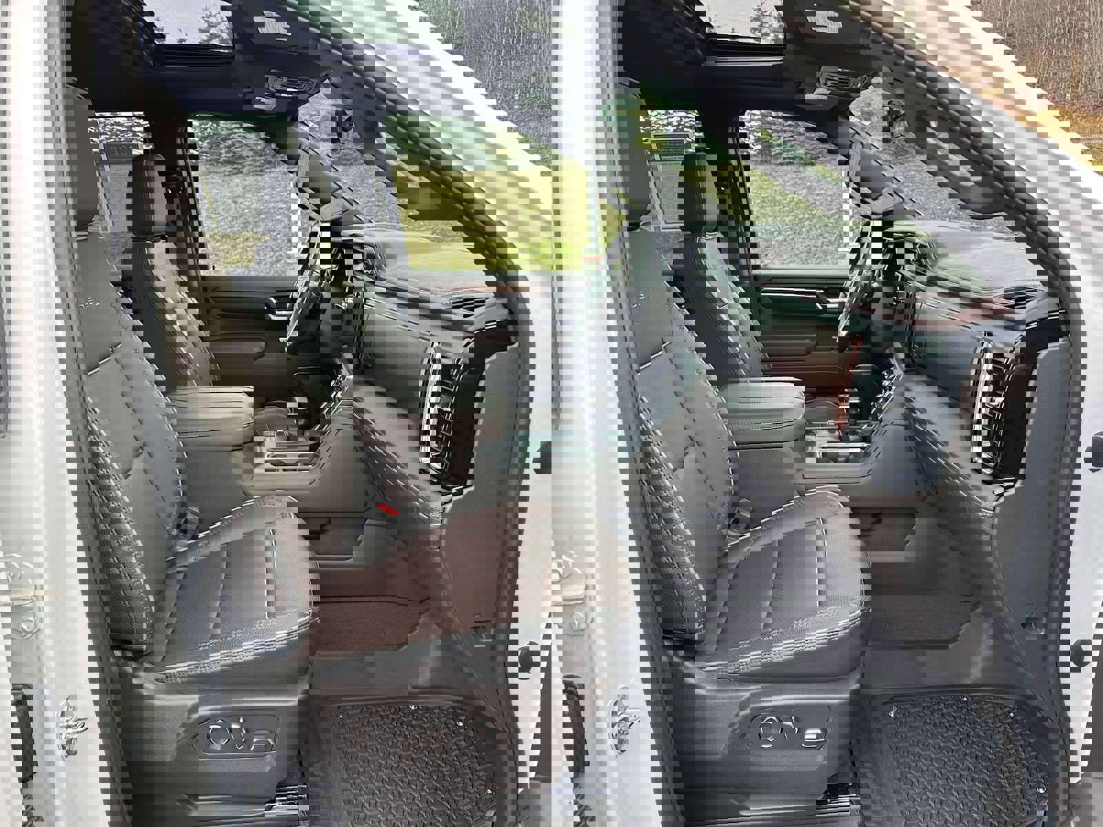 Used 2024 GMC Sierra 1500 Denali image 10